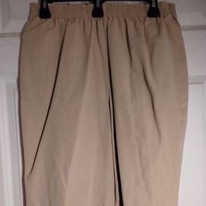 Blair women's Capri shortsSize 18P